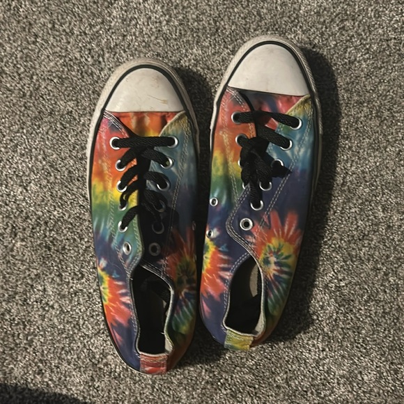 Rainbow converse - Picture 1 of 2